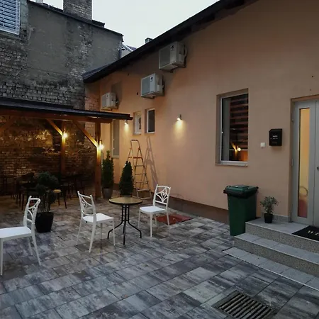 Hideaway & Apartment