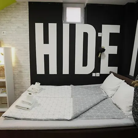 Hideaway Rooms&apartments *