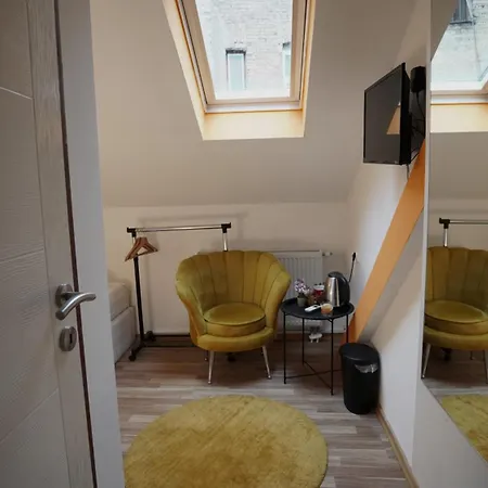 Hideaway & Apartment