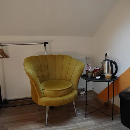 Apartment Hideaway &