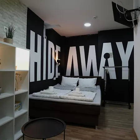 Hideaway Rooms&apartments * Sarajevo