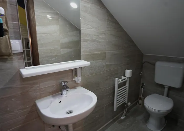 Hideaway & 아파트 *