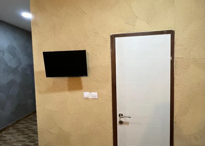 Hideaway & 아파트 *