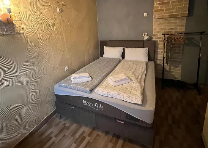 Hideaway & 아파트